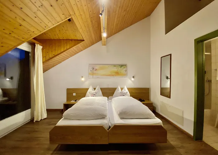 Отель Toscana 3*