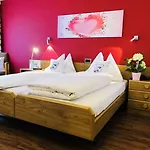Hotel Toscana 3*