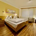 Toscana Hotel 3*