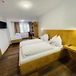 Hotel Toscana 3*