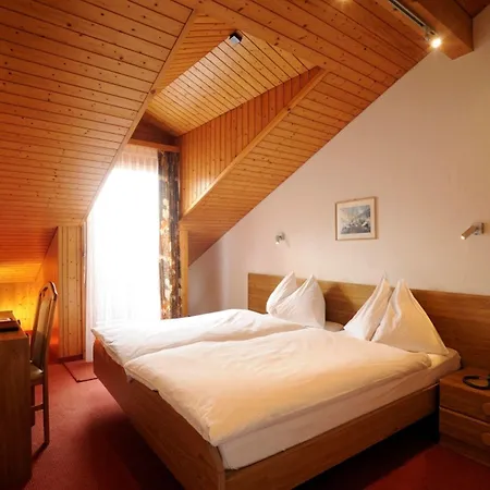 Otel Toscana